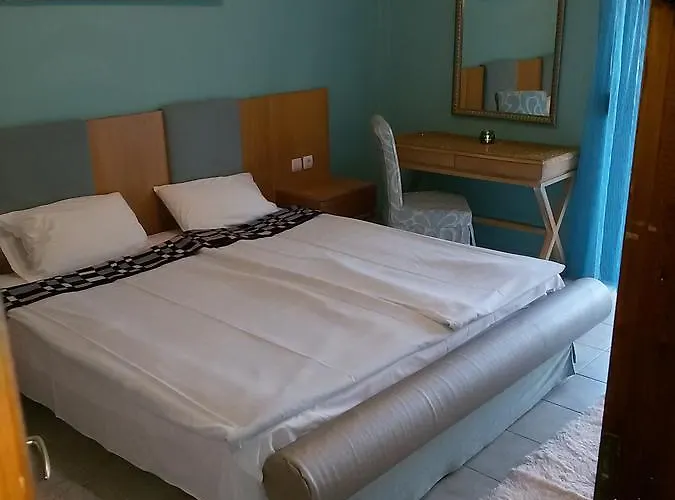 Maria Apartman Políhrono