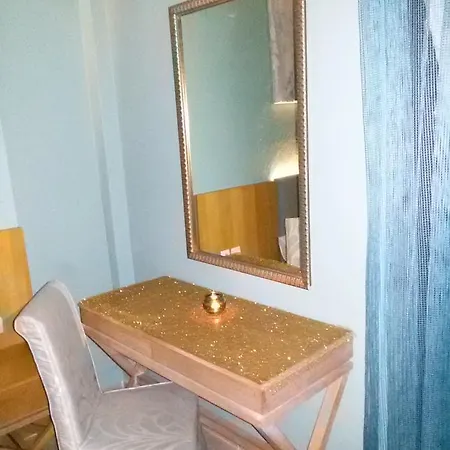 Maria 波利克罗诺